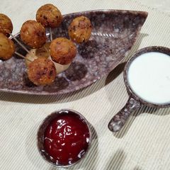 A picture of Crispy potato balls.