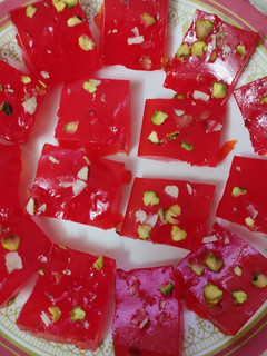 பாம்பே கராச்சி ஹல்வா (Bombay karachi halwa recipe in tamil) செய்முறை முக்கிய புகைப்படம்