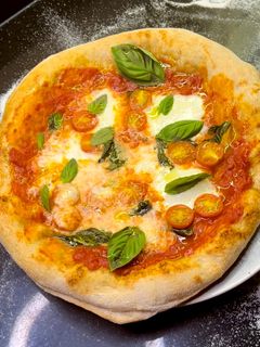 Una foto de Pizza Napolitana Margarita, con masa congelada #ThinkingFoods