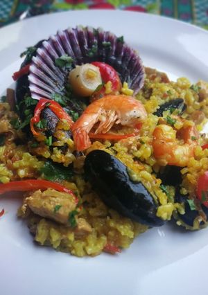 Una foto de Paella