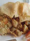 Bakso Goreng dengan Acar Sayur
