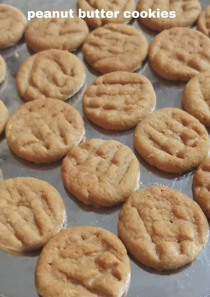 பீனட் பட்டர் குக்கீஸ் (Peanut butter cookies Recipe in tamil) செய்முறை முக்கிய புகைப்படம்