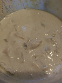 A picture of Chicken garlic white wine cream sauce.