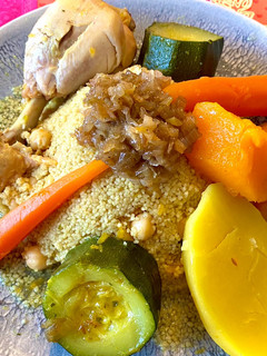 Una foto de Cous cous de pollo