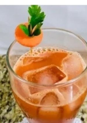 Una foto de Agua de zanahoria con perejil