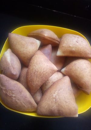 A picture of Mahamri.