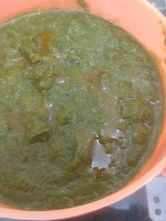 लहसुन और धनिया पत्ता की चटपटी चटनी (Lahsun aur dhaniya patta ki chatpati chutney recipe in Hindi) रेसिपी मुख्य फोटो