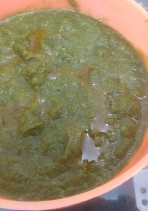 लहसुन और धनिया पत्ता की चटपटी चटनी (Lahsun aur dhaniya patta ki chatpati chutney recipe in Hindi) रेसिपी मुख्य फोटो
