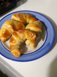 Una foto de Medialunas