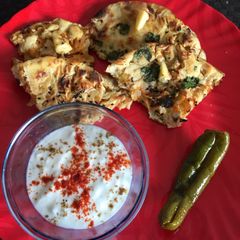 A picture of Butter onion kulcha.