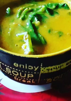A picture of Palak wali dal.