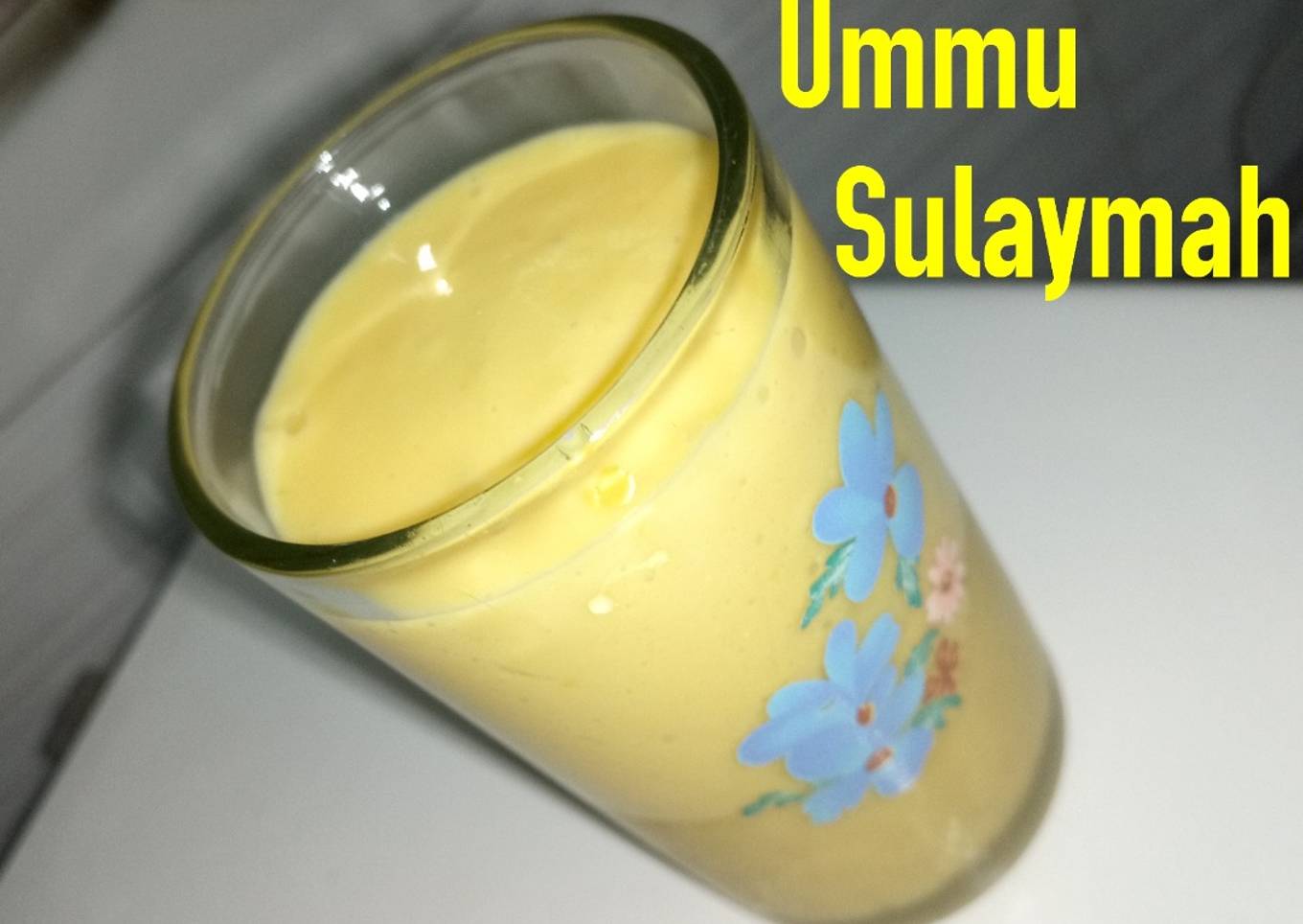 Mango lassi