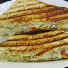 A picture of Curd vegetables sandwich...