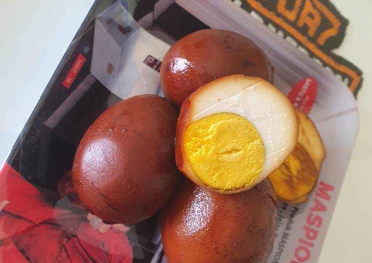 Telur pindang coklat
