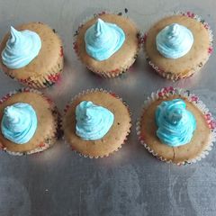 Vanilla cup cakes#authors marathon A picture of Vanilla cup cakes#authors marathon.