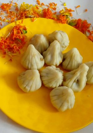 A picture of Mawa or modak.