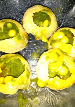 पाणीपुरी (Panipuri Recipe in Marathi) रेसिपी चे मुख्य फोटो