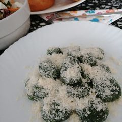 A picture of Spinach gnocchi.