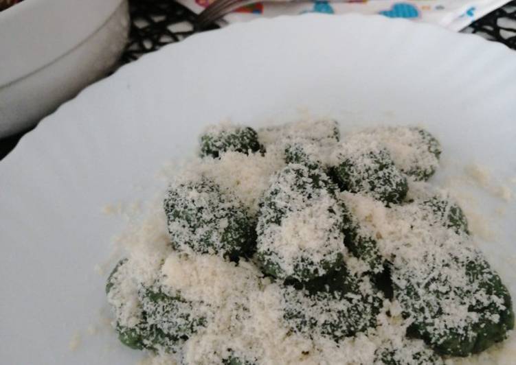 Steps to Serve Tasteful Spinach gnocchi