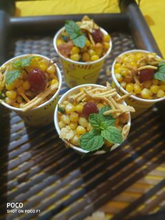 स्वीट कॉर्न चाट (sweet corn chaat recipe in Hindi) रेसिपी मुख्य फोटो