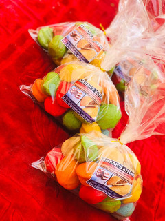 Rainbow cake pops ainihin hoton girkin