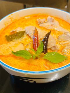 A picture of Tom Kha Gai (Thai Coconut Chicken Soup) 🐔.