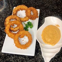 A picture of Onion rings.