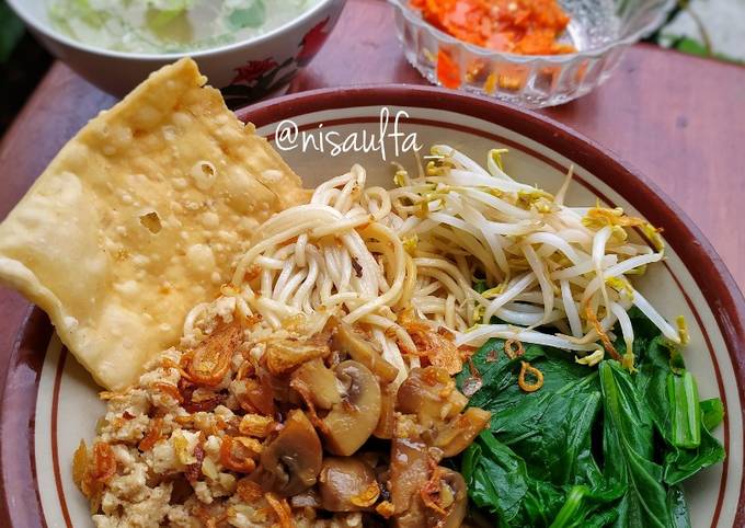 Resep Mie Ayam Bangka Resep Mie Ayam Bangka