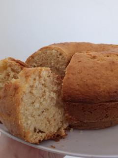 Una foto de Bizcochuelo de Manzana fácil y rápido 🍎🥧