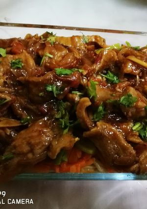 A picture of Meet stir fry with vegetables.
