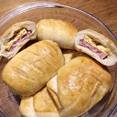 Luncheon Meat and Egg Bread A picture of Luncheon Meat and Egg Bread.