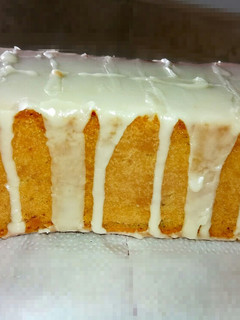 Una foto de Budín de vainilla con glaseado de naranja