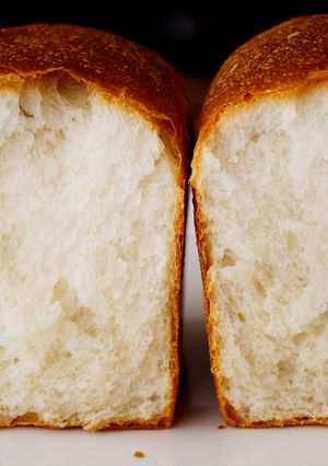 A picture of Crispy Crust! ☆ How to make a loaf of Homemade White Bread🍞.