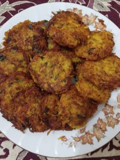 عکسی از دستور کوکو سیب‌زمینی خام