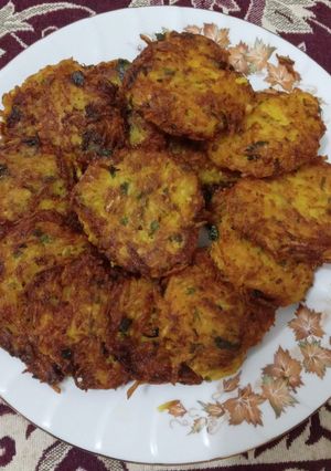 عکسی از دستور کوکو سیب‌زمینی خام
