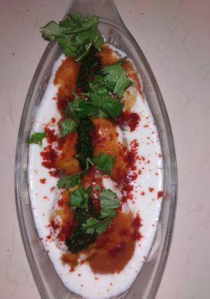 દહીંવડા (Dahivada Recipe in Gujarati) રેસીપી મુખ્ય ફોટો