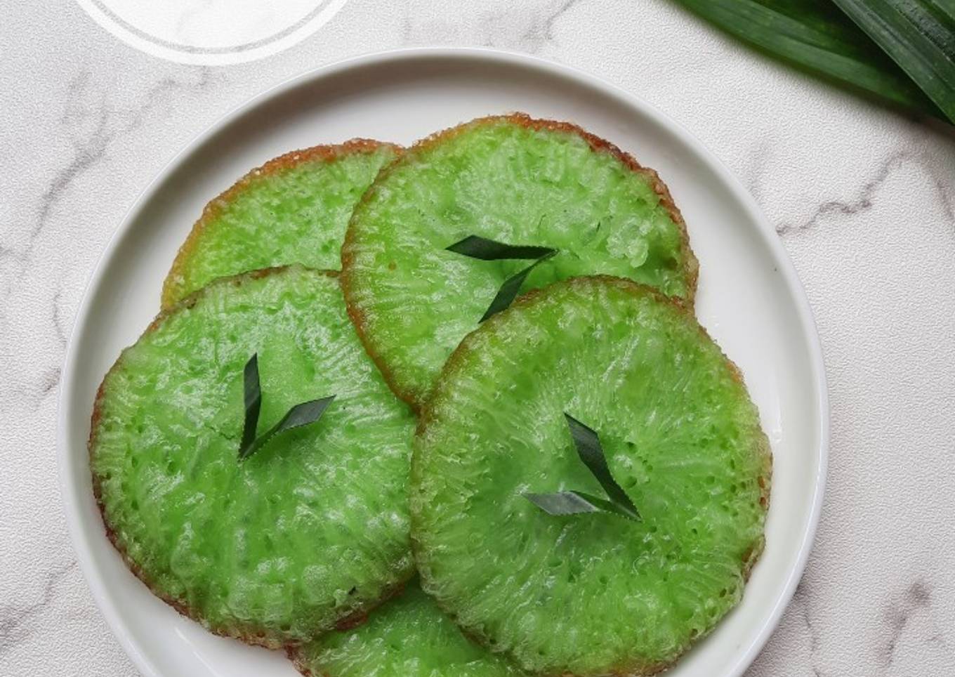 Kue Cucur Pandan
