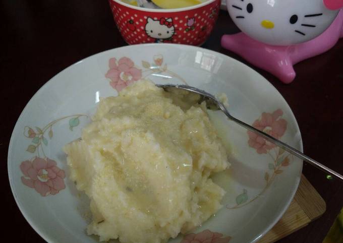 Bagaimana Membuat Cheeseyy Mashed Potato with Mushroom Gravy Sauce yang Lezat Sekali