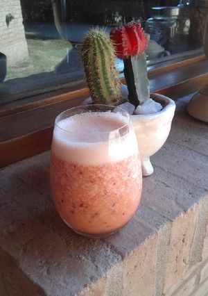 Una foto de Jugo detox de remolacha y frutilla
