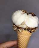 Helado de caramelo salado con ron y vainilla