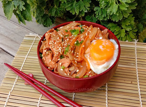 รูปของ ข้าวหน้าเนื้อผัดกิมจิ