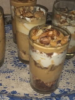 Una foto de Cheesecake de dulce de leche en vaso 😬🙃😁