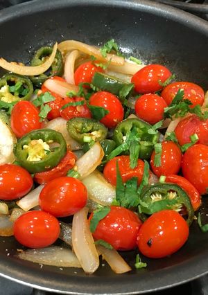 A picture of Roasted Pico de Gallo Salad for 2.