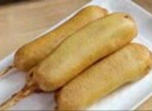 Una foto de Corn dogs o banderillas