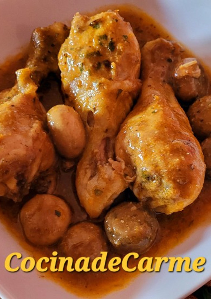 Una foto de Pollo picantito con champiñones