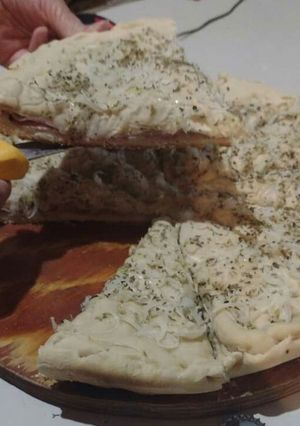 Una foto de Fugazzeta rellena!!!