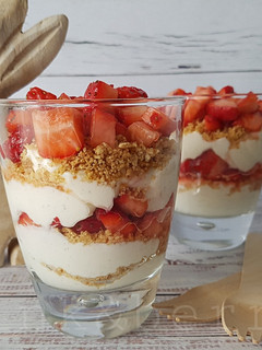 Poharas epres sajttorta recept fotója