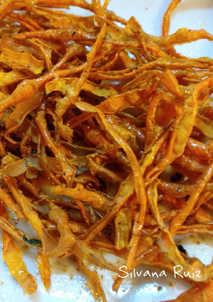 Una foto de 111.🥕Aperitivo: piel crujiente de zanahoria con especias.🥕