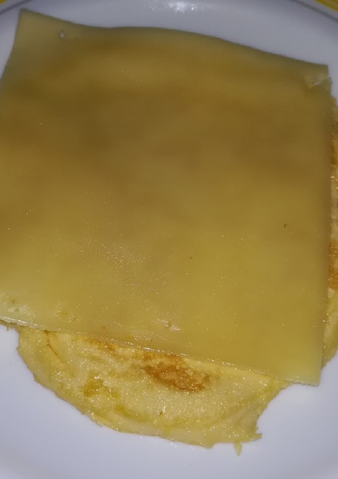 Una foto de Tortilla francesa con loncha de queso