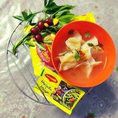 A picture of Maggi dumpling soup.
